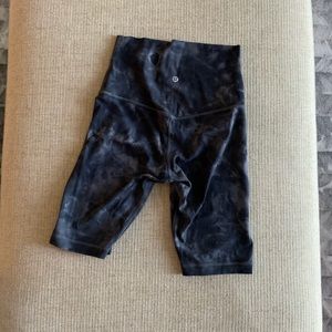 NWOT Lululemon align super high rise short 10in